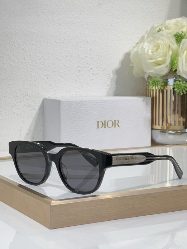 Dior Sunglasses AAAA-3960