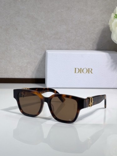 Dior Sunglasses AAAA-4179
