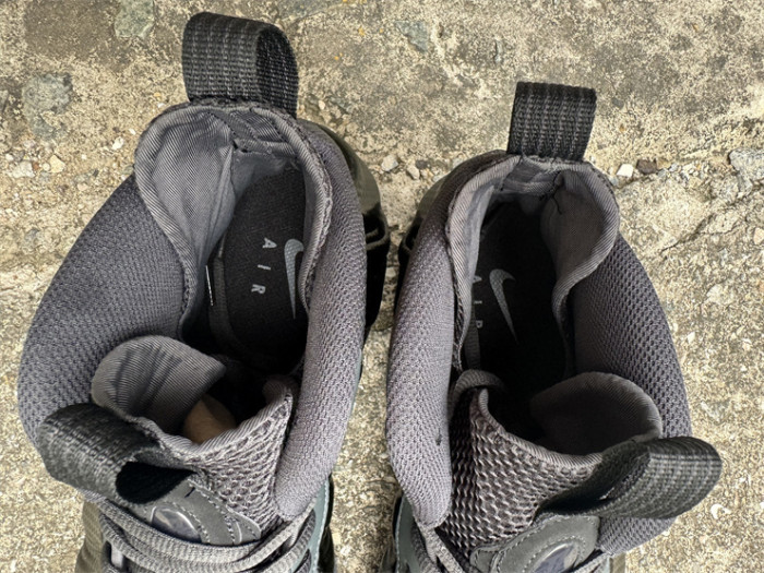 Authentic Nike Air Foamposite One  Carbon Fiber