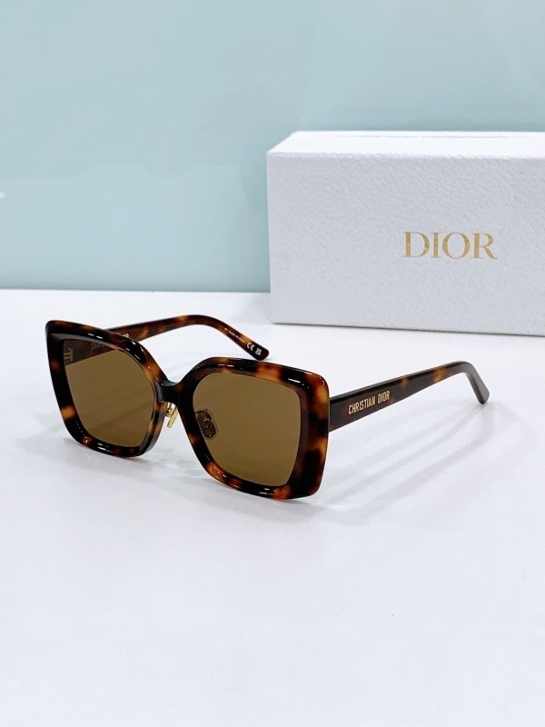 Dior Sunglasses AAAA-4170