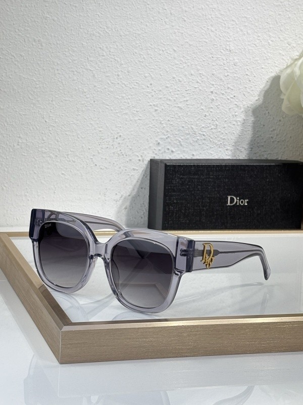 Dior Sunglasses AAAA-4215
