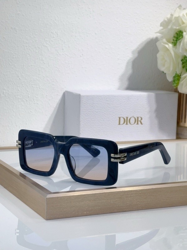 Dior Sunglasses AAAA-4219