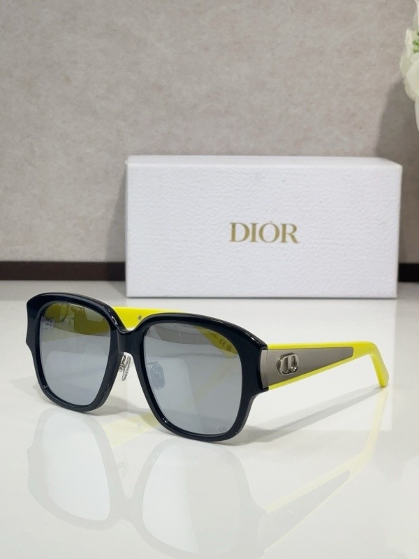 Dior Sunglasses AAAA-4145