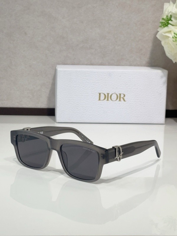 Dior Sunglasses AAAA-4176