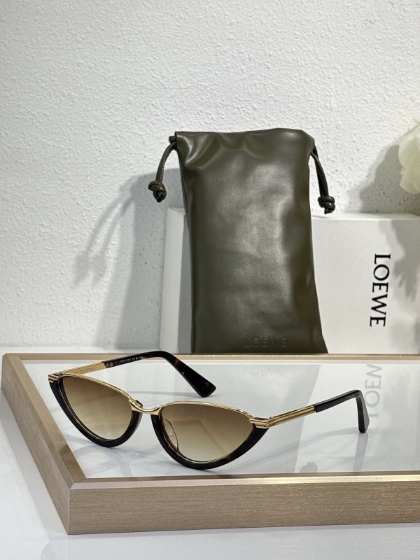 Loewe Sunglasses AAAA-975