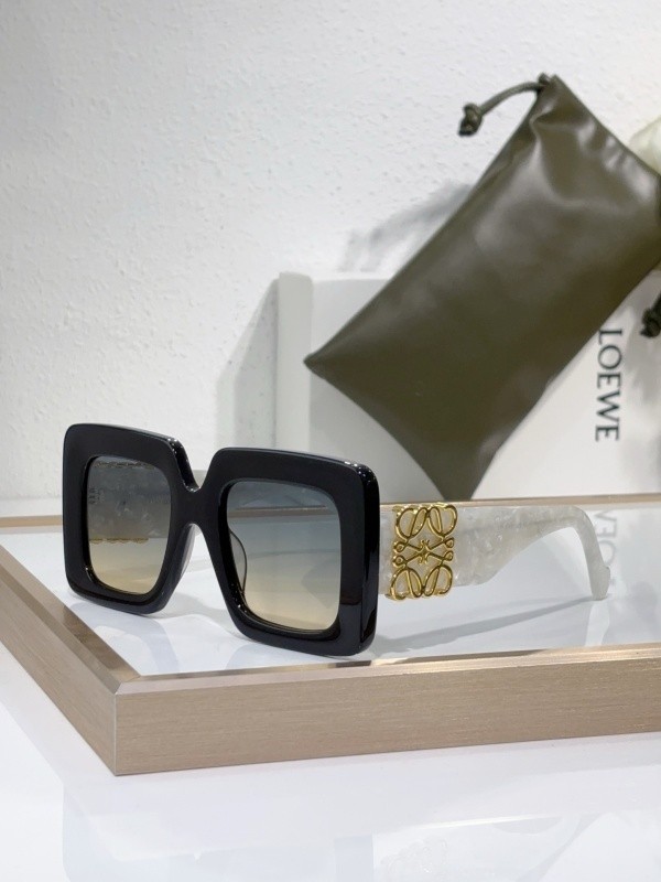 Loewe Sunglasses AAAA-1040