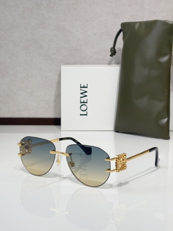 Loewe Sunglasses AAAA-979