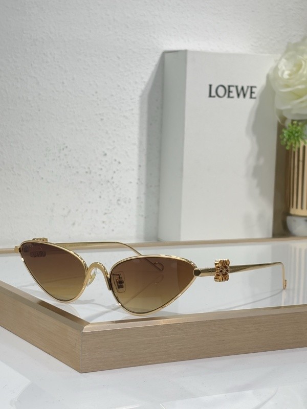 Loewe Sunglasses AAAA-989