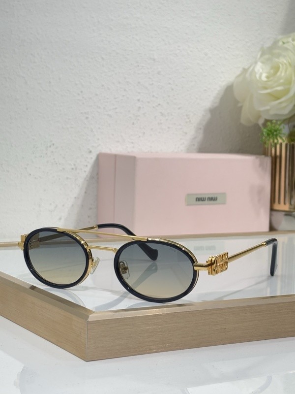 Miu Miu Sunglasses AAAA-2290