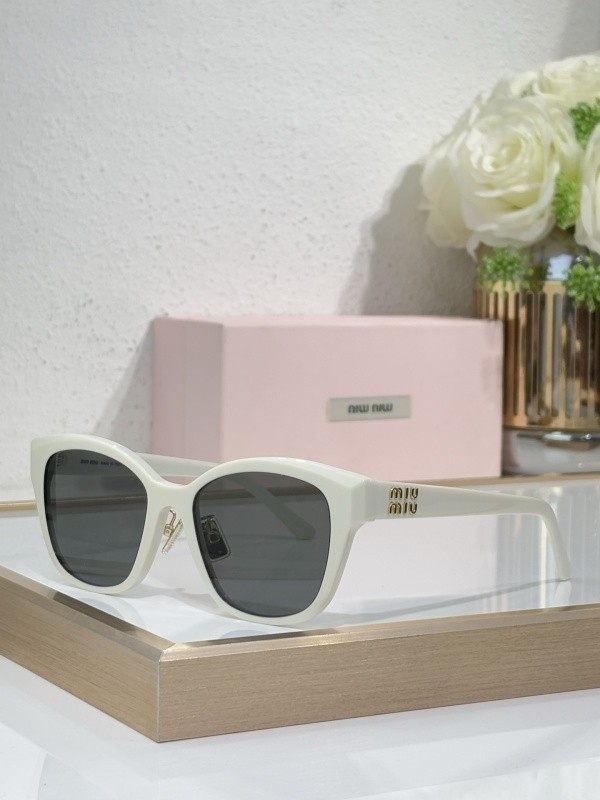 Miu Miu Sunglasses AAAA-2428