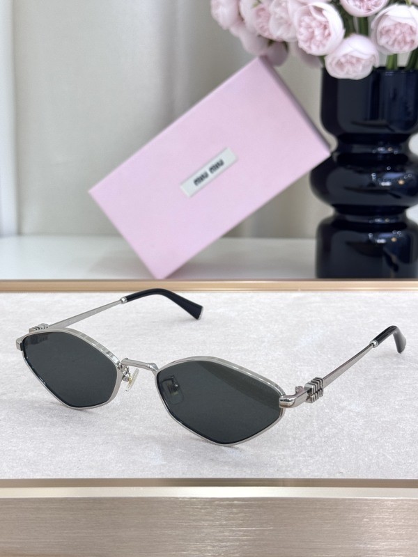 Miu Miu Sunglasses AAAA-2244