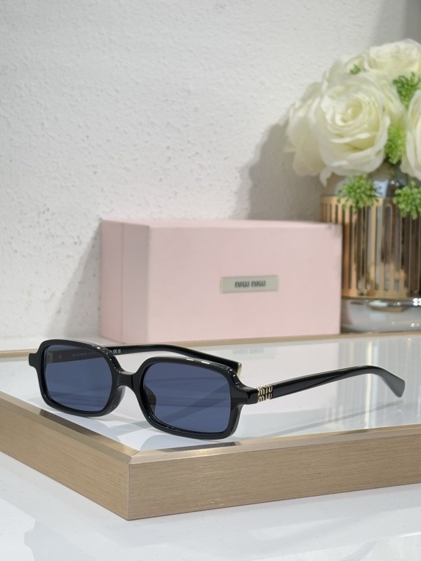 Miu Miu Sunglasses AAAA-2442