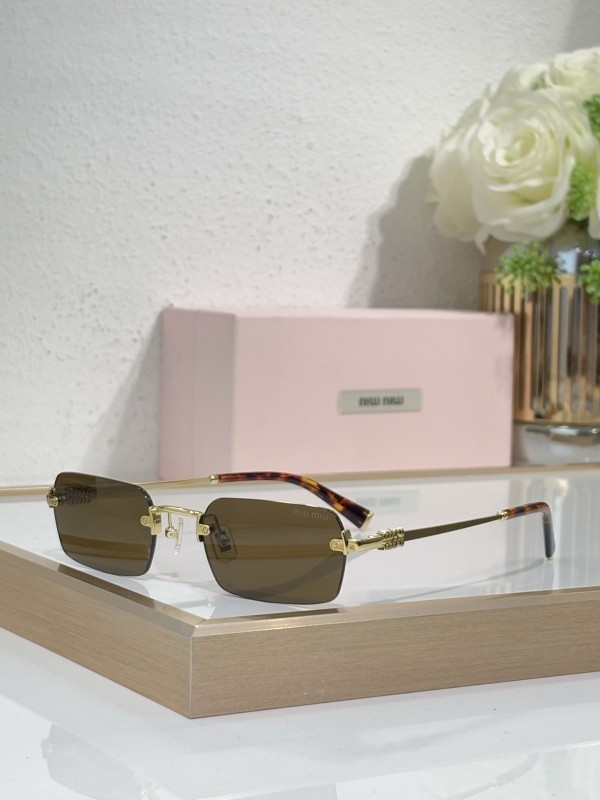 Miu Miu Sunglasses AAAA-2424