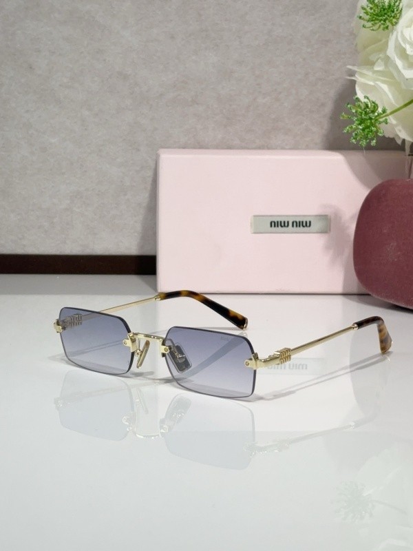 Miu Miu Sunglasses AAAA-2384