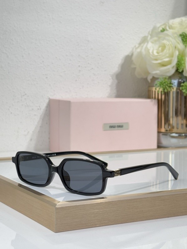 Miu Miu Sunglasses AAAA-2444