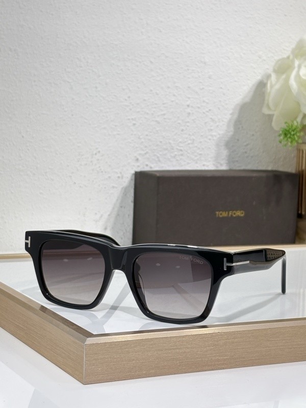 Tom Ford Sunglasses AAAA-5655