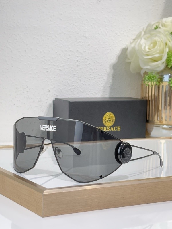 Versace Sunglasses AAAA-3810
