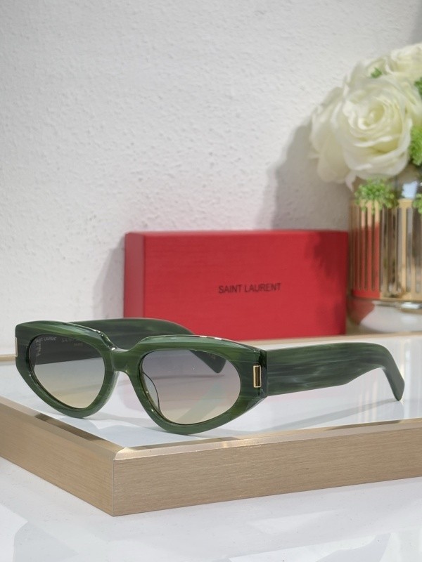 YL  Sunglasses AAAA-1391