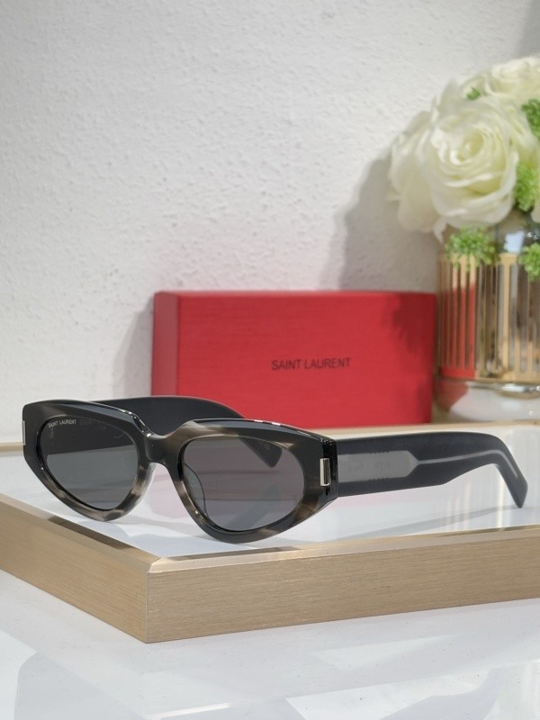 YL  Sunglasses AAAA-1392