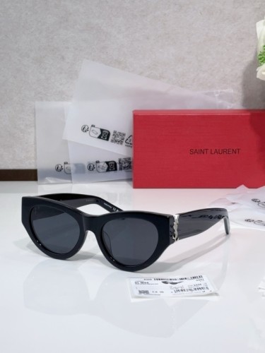 YL  Sunglasses AAAA-1532