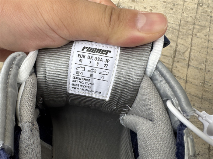 B 17FW Tripe-S High End Sneaker-674