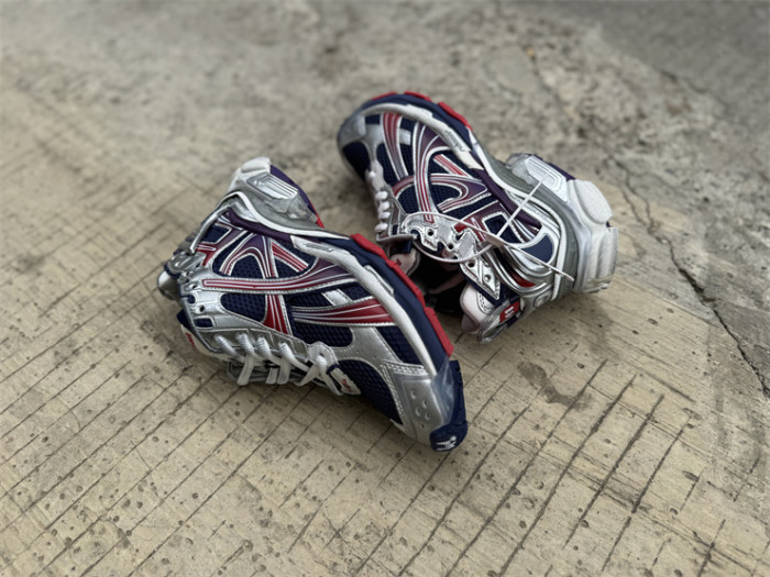 B 17FW Tripe-S High End Sneaker-674