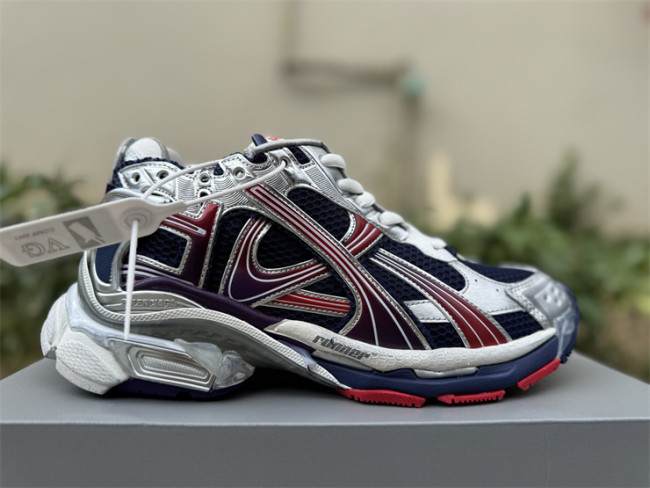 B 17FW Tripe-S High End Sneaker-674