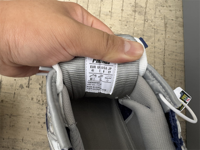 B 17FW Tripe-S High End Sneaker-674