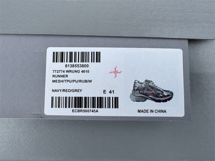 B 17FW Tripe-S High End Sneaker-674