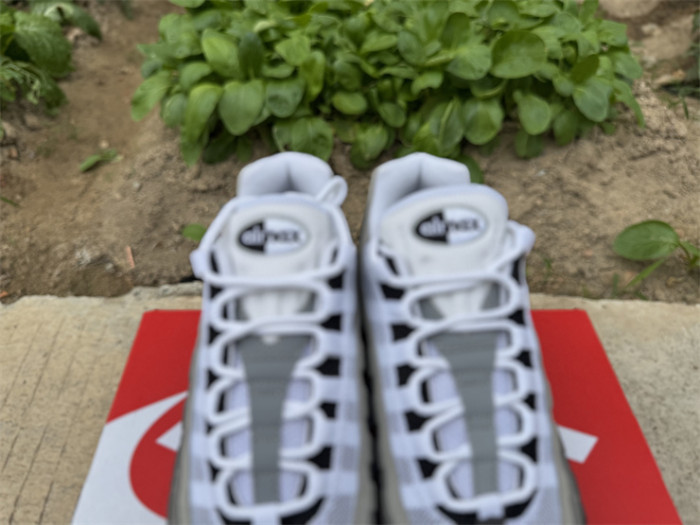 Authentic Nike Air Max 95 OG Grey Gradient