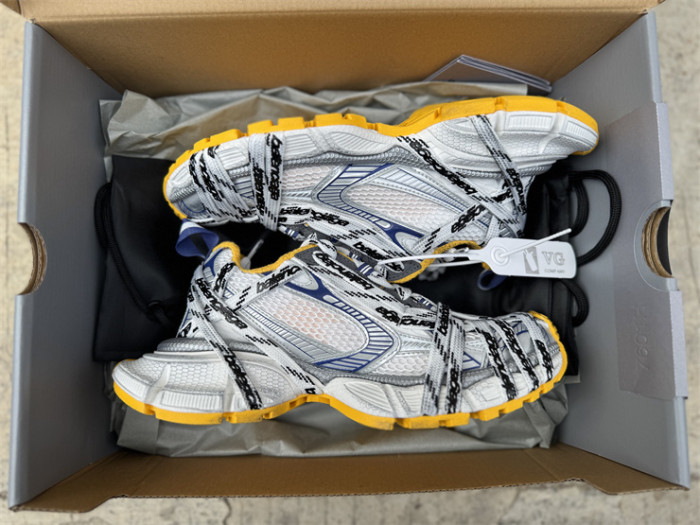 B 17FW Tripe-S High End Sneaker-675