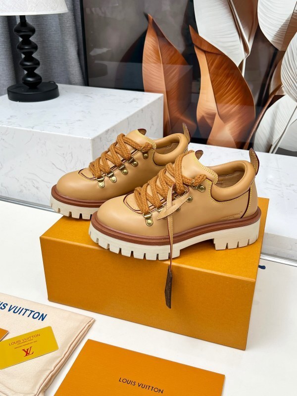 LV Men shoes 1：1 quality-5126