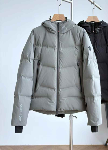 Moncler Jacket High End Quality-032