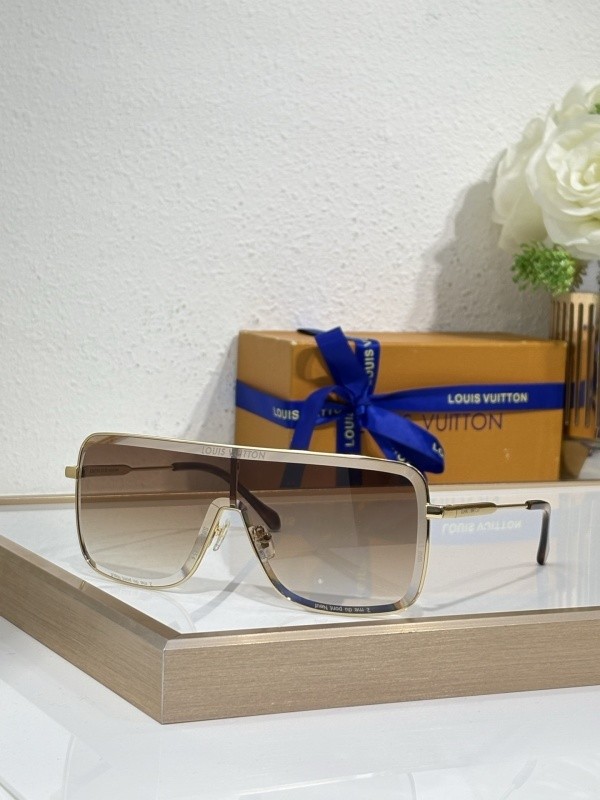 LV Sunglasses AAAA-6962