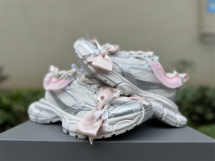 B 17FW Tripe-S High End Sneaker-676