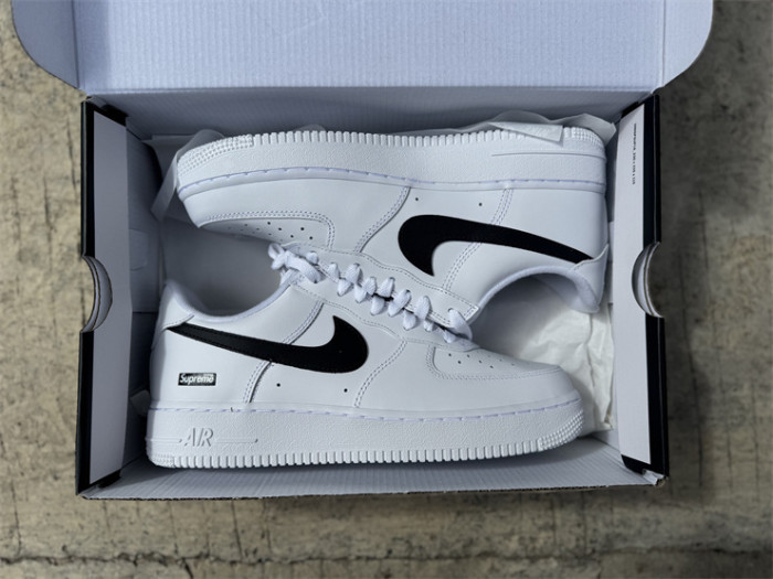 Authentic Supreme x Nike Air Force 1 Low White