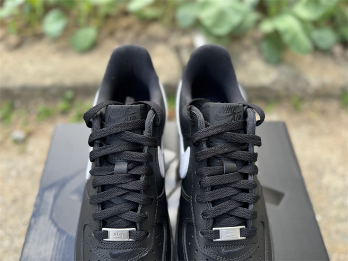 Authentic Supreme x Nike Air Force 1 Low Black