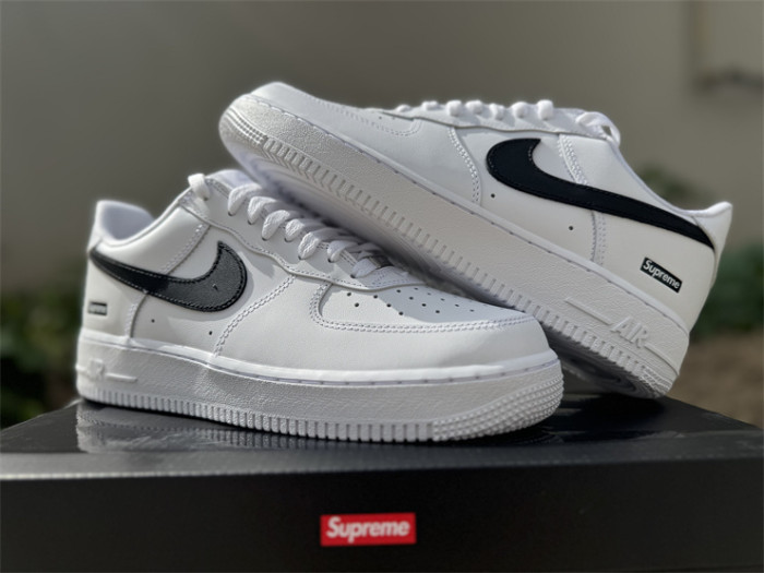 Authentic Supreme x Nike Air Force 1 Low White