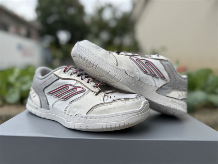 B 17FW Tripe-S High End Sneaker-677