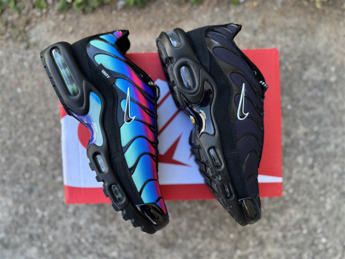 Authentic Nike Air Max Plus Black Blue Red