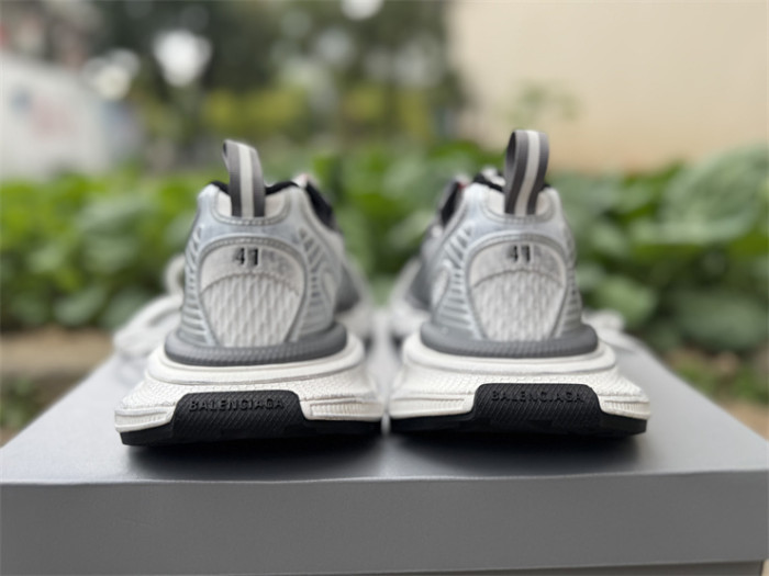 B 17FW Tripe-S High End Sneaker-678