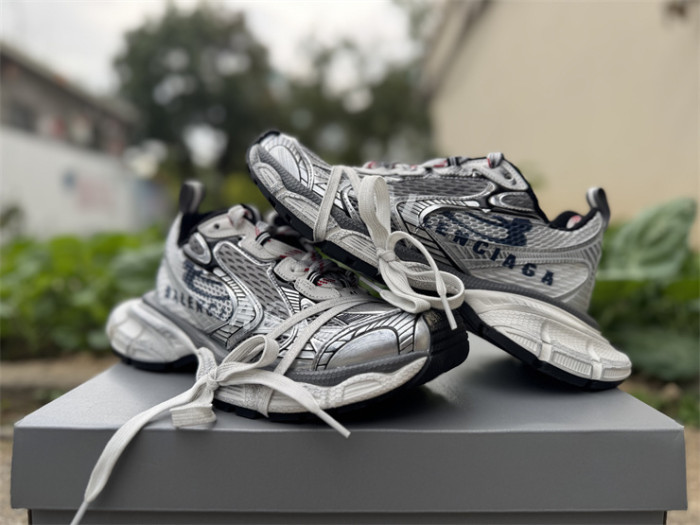 B 17FW Tripe-S High End Sneaker-678