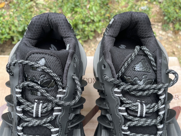 Pharrell Willams x AD Jellyfish-012