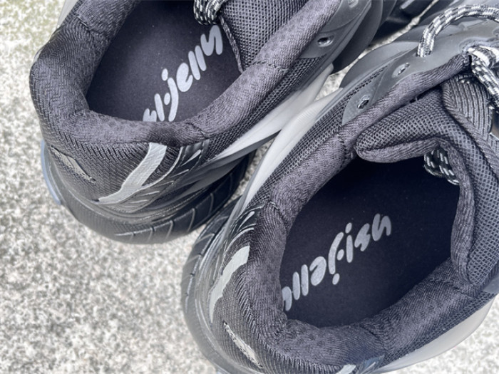 Pharrell Willams x AD Jellyfish-012