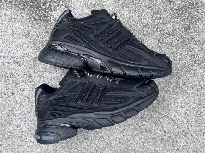 Pharrell Willams x AD Jellyfish-012