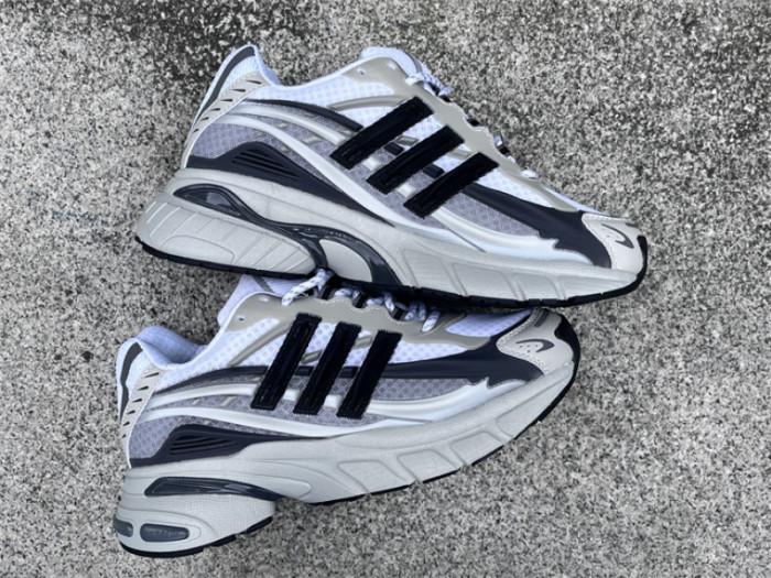 Pharrell Willams x AD Jellyfish-011