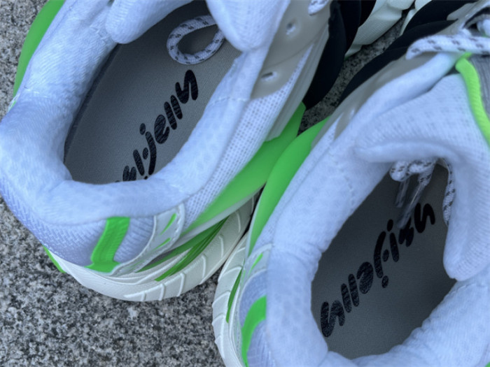 Pharrell Willams x AD Jellyfish-003