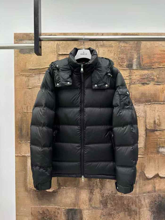 Moncler Jacket High End Quality-056