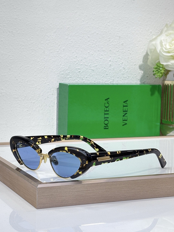 Bottega Veneta Sunglasses AAAA-006