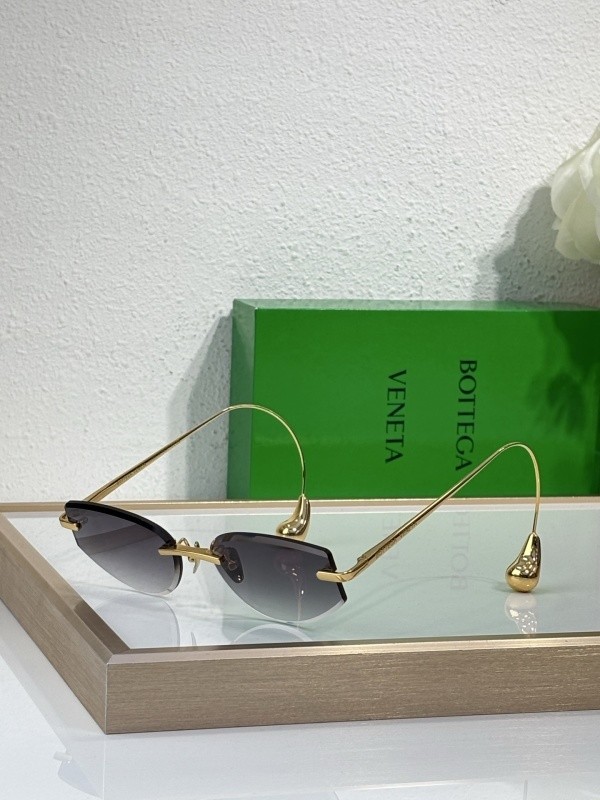 Bottega Veneta Sunglasses AAAA-046